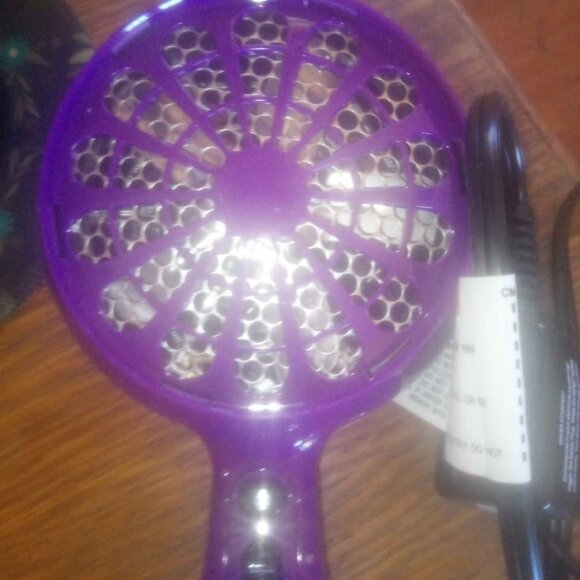 Bed head curls in check diffuser hair dryer - Picture 2 of 6